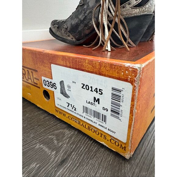 Corral Boots Women’s Metallic Overlay & Cowhide Fashion Booties Size 7.5 - Picture 9 of 12